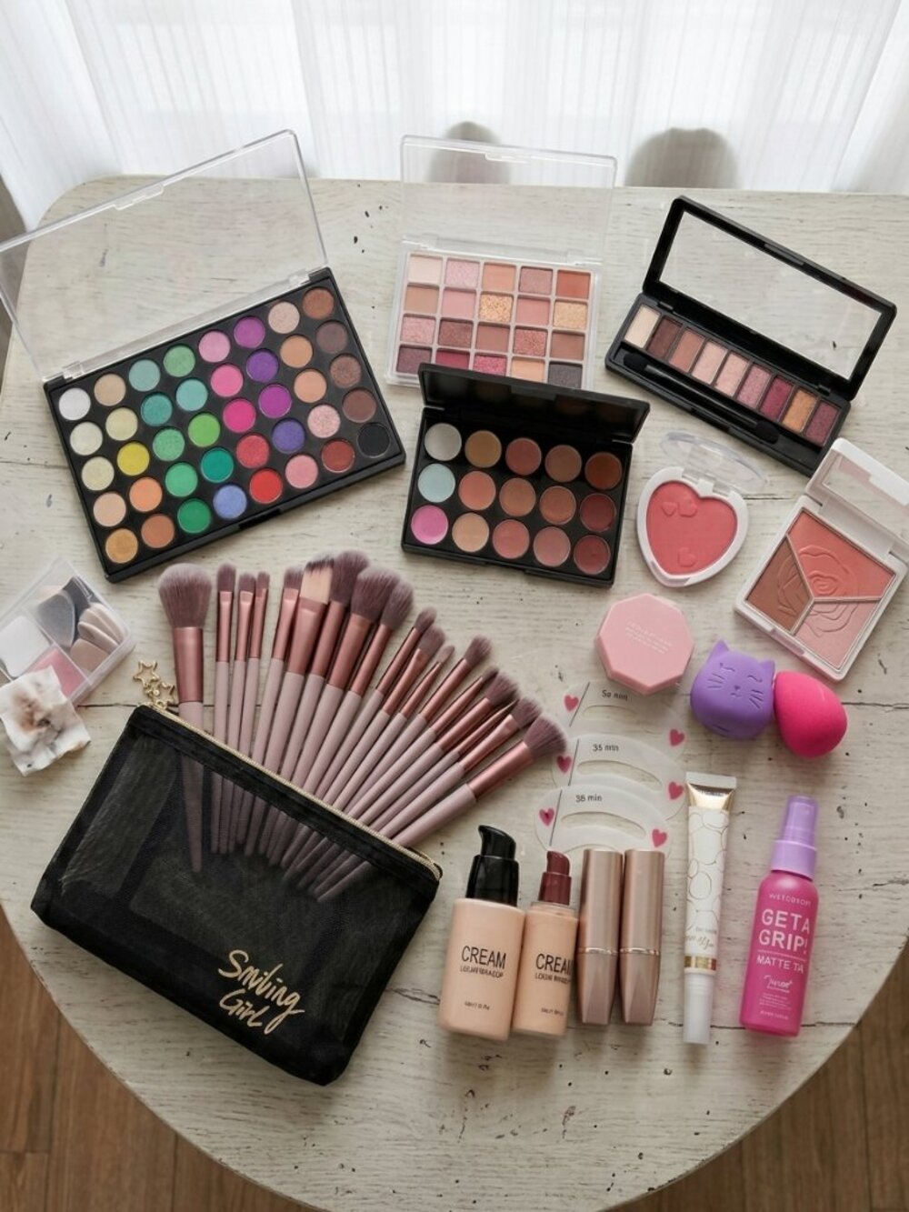 Complete Women’s Makeup Set | Foundation, Eyeshadow & Brushes